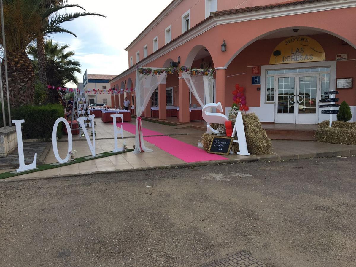 Hotel Las Dehesas Navalvillar de Pela Exteriör bild